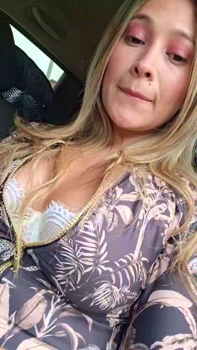 Tania__honey live cam on Cam4