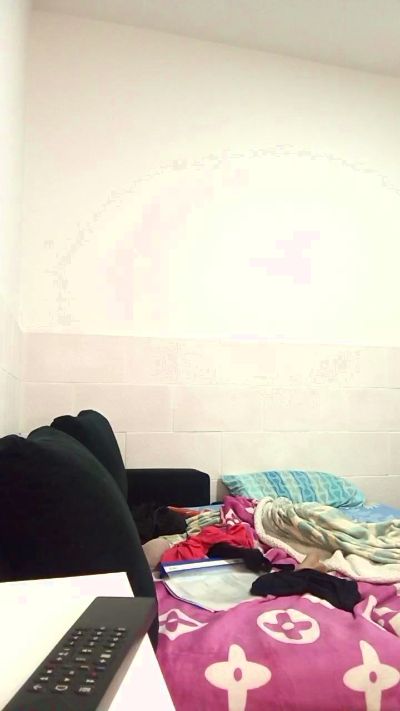 Taniafemme live cam on Cam4