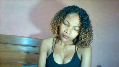 Tanyahass9 live cam on Cam4