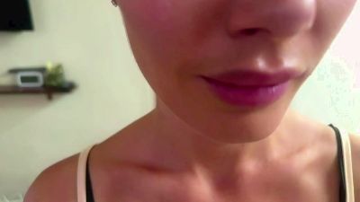 TarahFaris live cam on Cam4