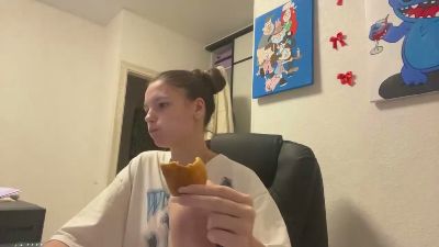 TarraMcroyal live cam on Cam4