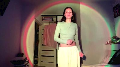 TarraMcroyal live cam on Cam4
