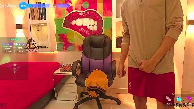 Tarzan_Buda live cam on Cam4