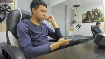Tarzan_Buda live cam on Cam4