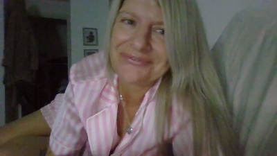 Tattedbadassx live cam on Cam4