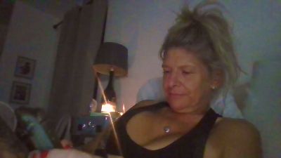 Tattedbadassx live cam on Cam4