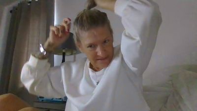 Tattedbadassx live cam on Cam4