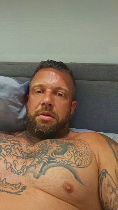 Tattedmuscle1 webcam