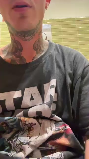 Tattoo live cam on Cam4