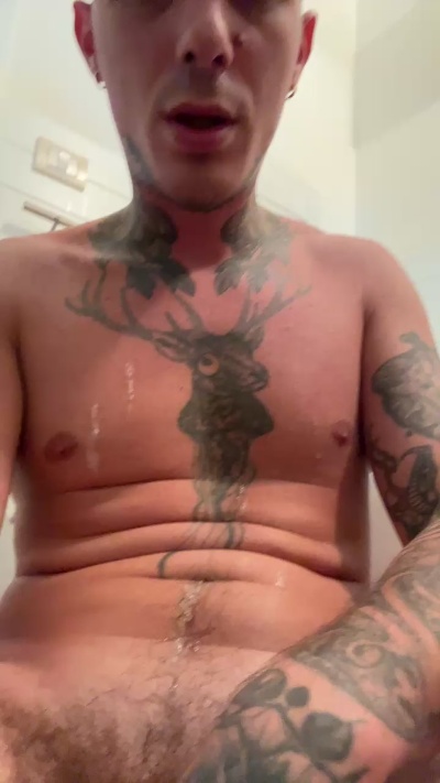 Tattoo live cam on Cam4