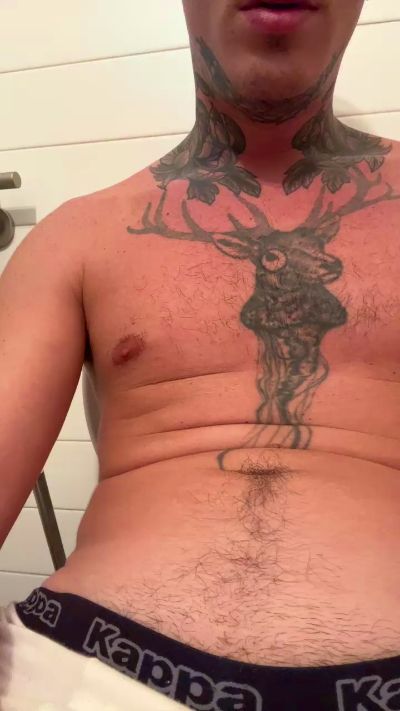 Tattoo live cam on Cam4