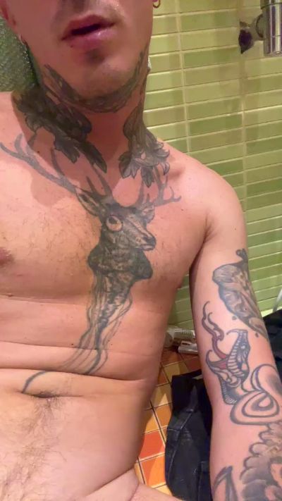 Tattoo live cam on Cam4