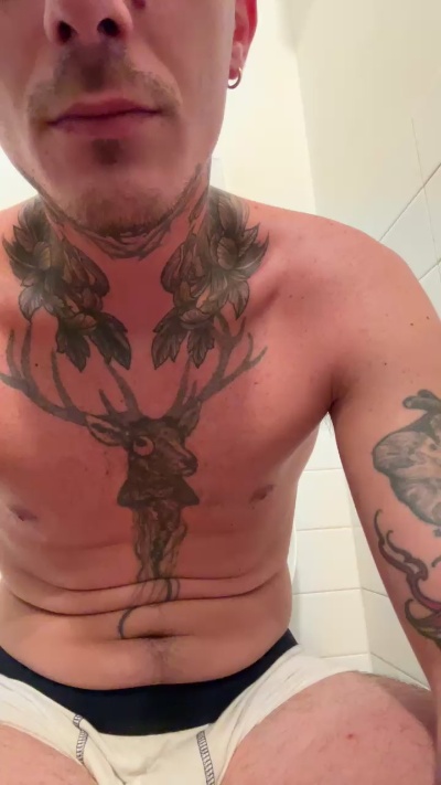 Tattoo live cam on Cam4