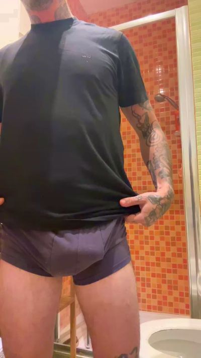Tattoo live cam on Cam4