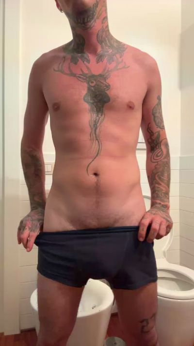 Tattoo live cam on Cam4
