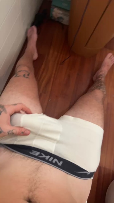 Tattoo live cam on Cam4