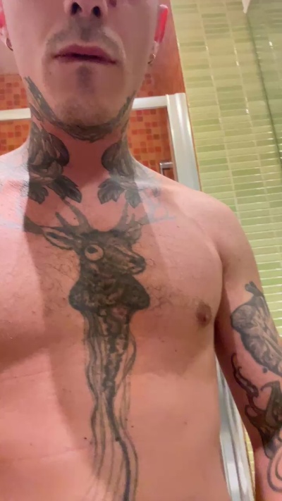 Tattoo live cam on Cam4