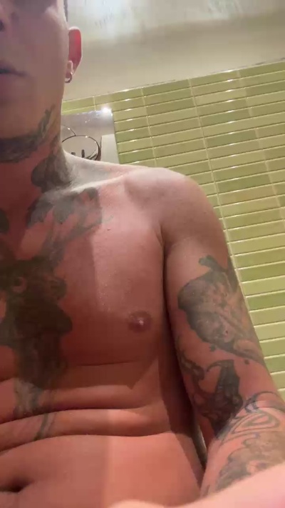 Tattoo live cam on Cam4
