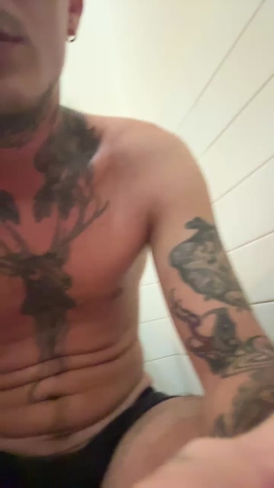 Tattoo live cam on Cam4