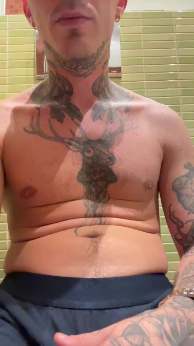 Tattoo live cam on Cam4
