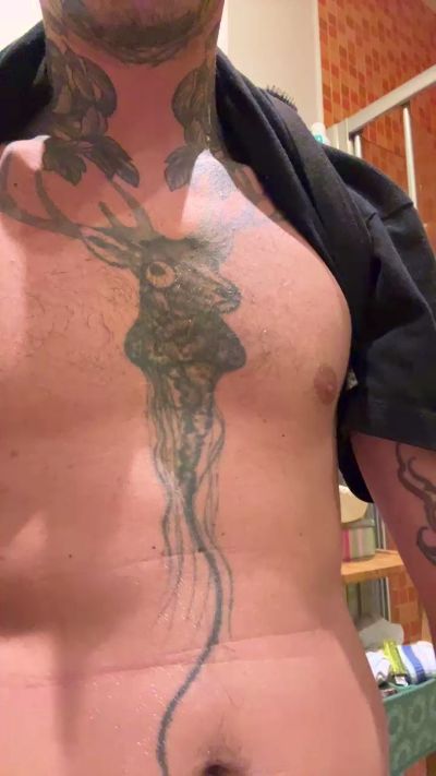 Tattoo live cam on Cam4