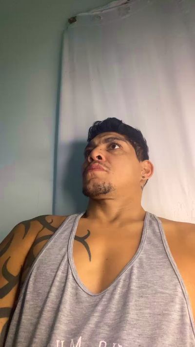 Tatuado23cm live cam on Cam4