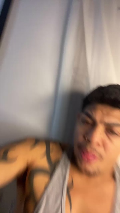Tatuado23cm live cam on Cam4