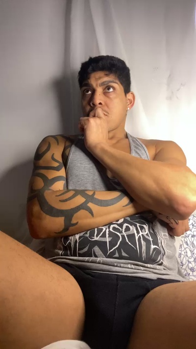 Tatuado23cm live cam on Cam4