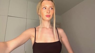 TawnaMeyerhoff live cam on Cam4