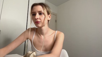 TawnaMeyerhoff live cam on Cam4