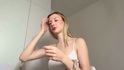 TawnaMeyerhoff live cam on Cam4