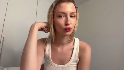 TawnaMeyerhoff live cam on Cam4