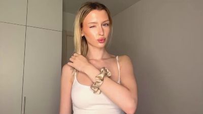 TawnaMeyerhoff live cam on Cam4