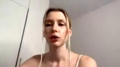 TawnaMeyerhoff live cam on Cam4