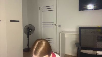 TawnyaGislason live cam on Cam4