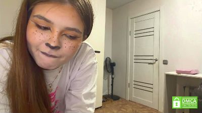 TawnyaGislason live cam on Cam4