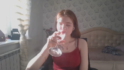 TawnyaGislason live cam on Cam4
