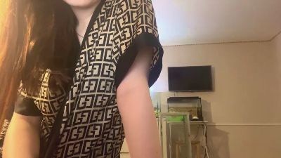 TawnyaGislason live cam on Cam4