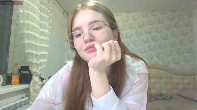 TawnyaGislason live cam on Cam4
