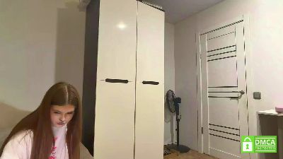 TawnyaGislason live cam on Cam4