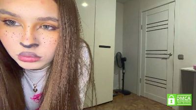 TawnyaGislason live cam on Cam4