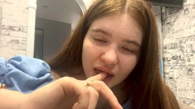 TawnyaGislason live cam on Cam4