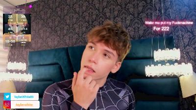 Tayler_White live cam on Cam4
