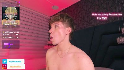 Tayler_White live cam on Cam4