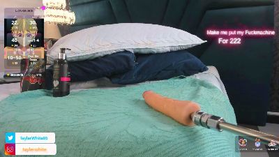 Tayler_White live cam on Cam4