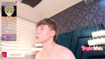 Tayler_White live cam on Cam4