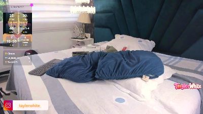 Tayler_White live cam on Cam4