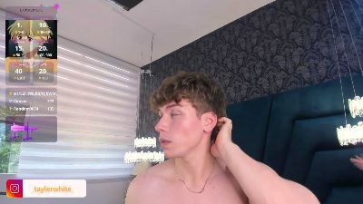 Tayler_White live cam on Cam4