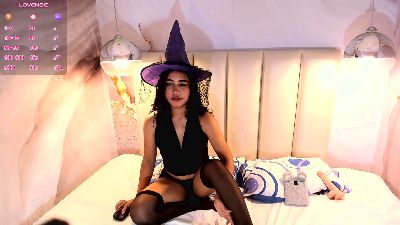 TaylorPaige live cam on Cam4