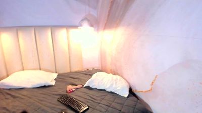 TaylorPaige live cam on Cam4